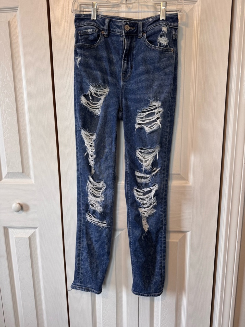 American Eagle Dark Blue Distressed Stretched Jeans Size 00 Regular - Picture 2 of 12
